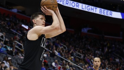 九游在线入口-生涯新高！8号秀杰明12中8&amp;6记三分拿下26分4板2助